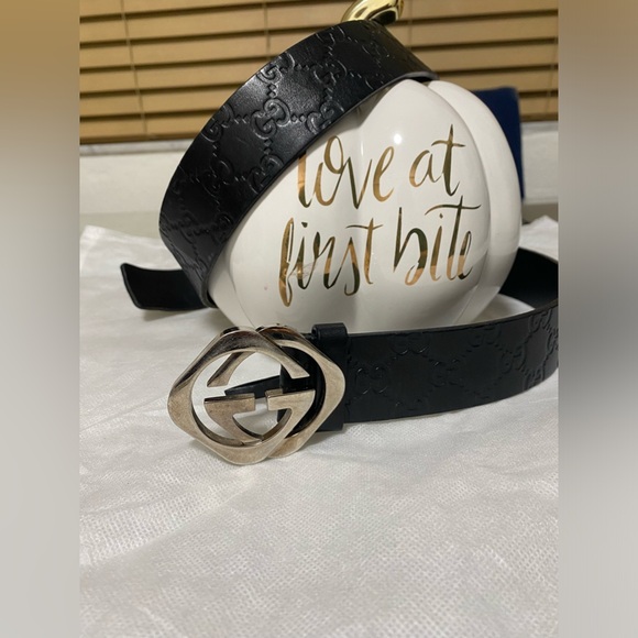 @@@ GUCCI WIDE BELT.@@@. 48 inches long. Color: Black - Picture 4 of 16